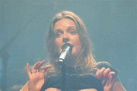 Tove Lo on Flashing The Crowd At Every Show (o) (o)